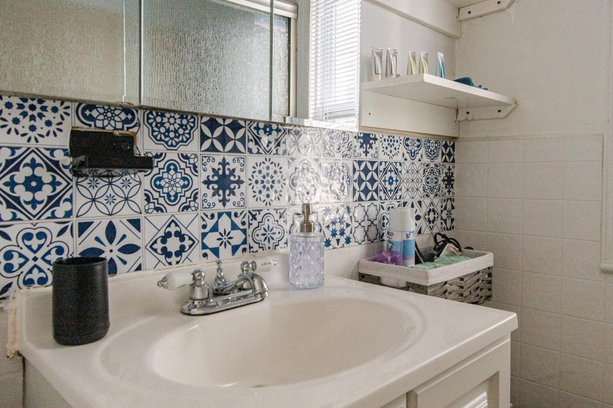 Bright & Cozy 2 Bedroom, 1 Bath, 2 Miles From White House Apartamento *