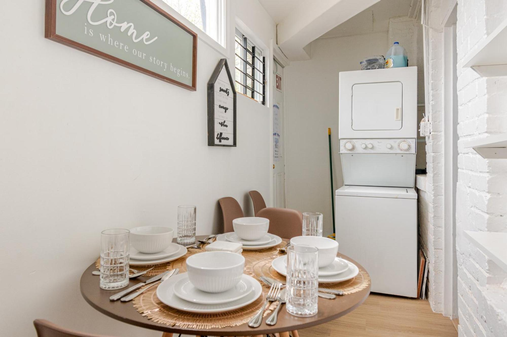 Bright & Cozy 2 Bedroom, 1 Bath, 2 Miles From White House Apartamento *